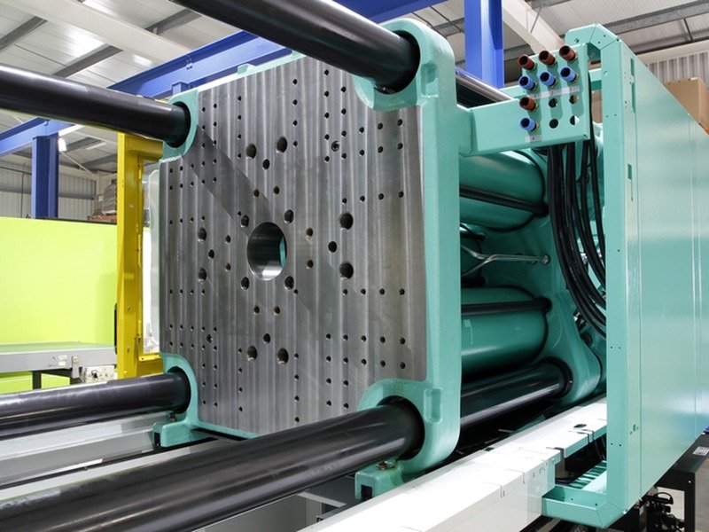 How to Calculate Injection Molding Tonnage