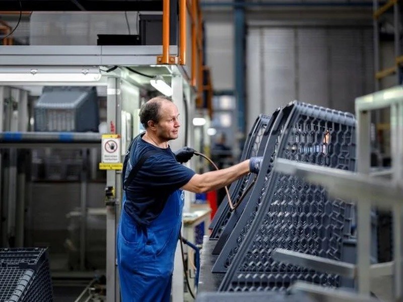 Injection Moulding Packaging Process
