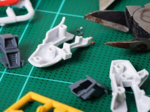 Removing Injection Molding Gates: Methods & Cost Calculation 3 Removing Injection Molding Gates