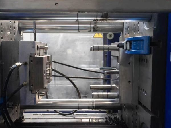 Automation Injection Molding