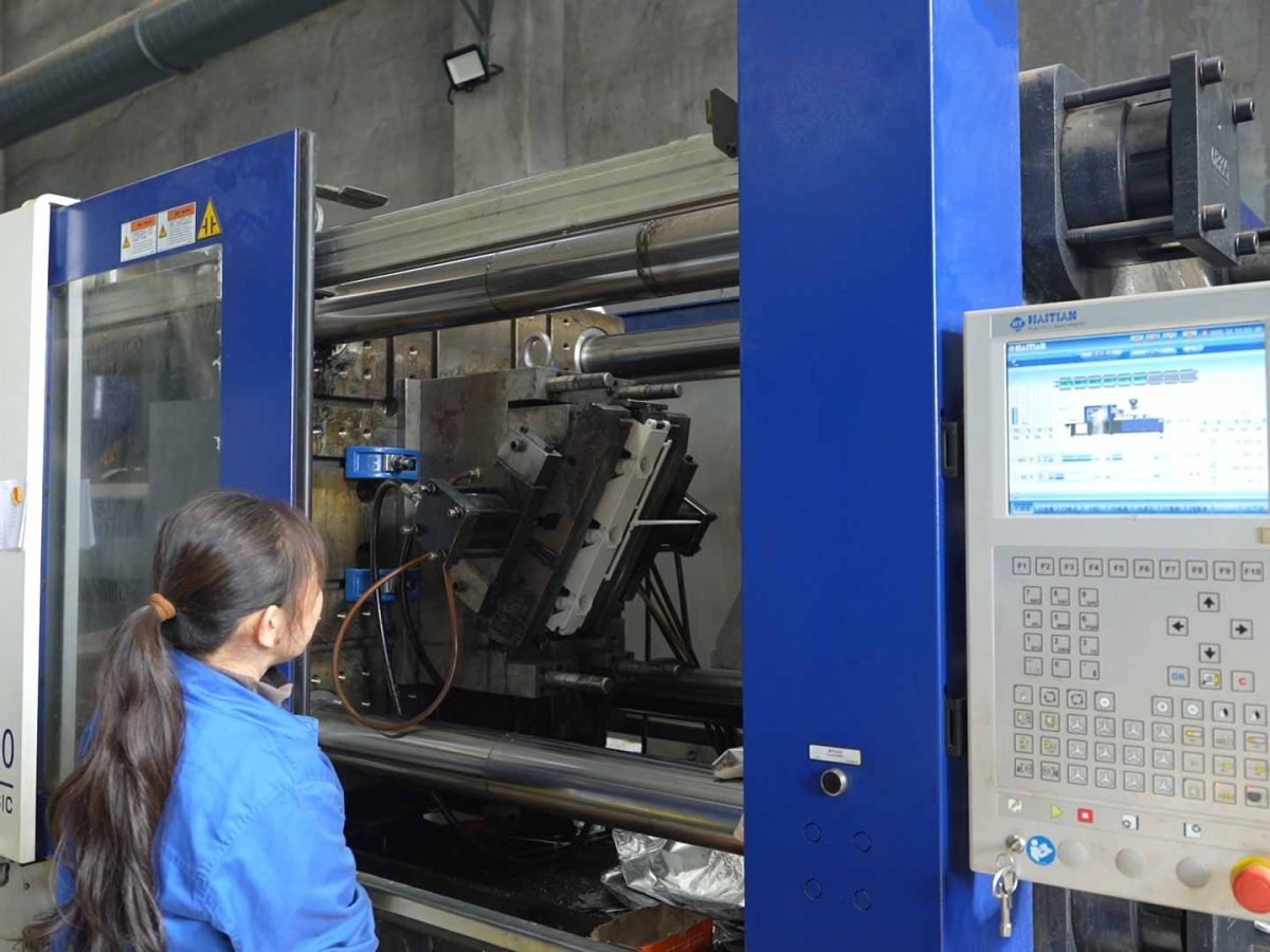 Custom Injection Molding Service