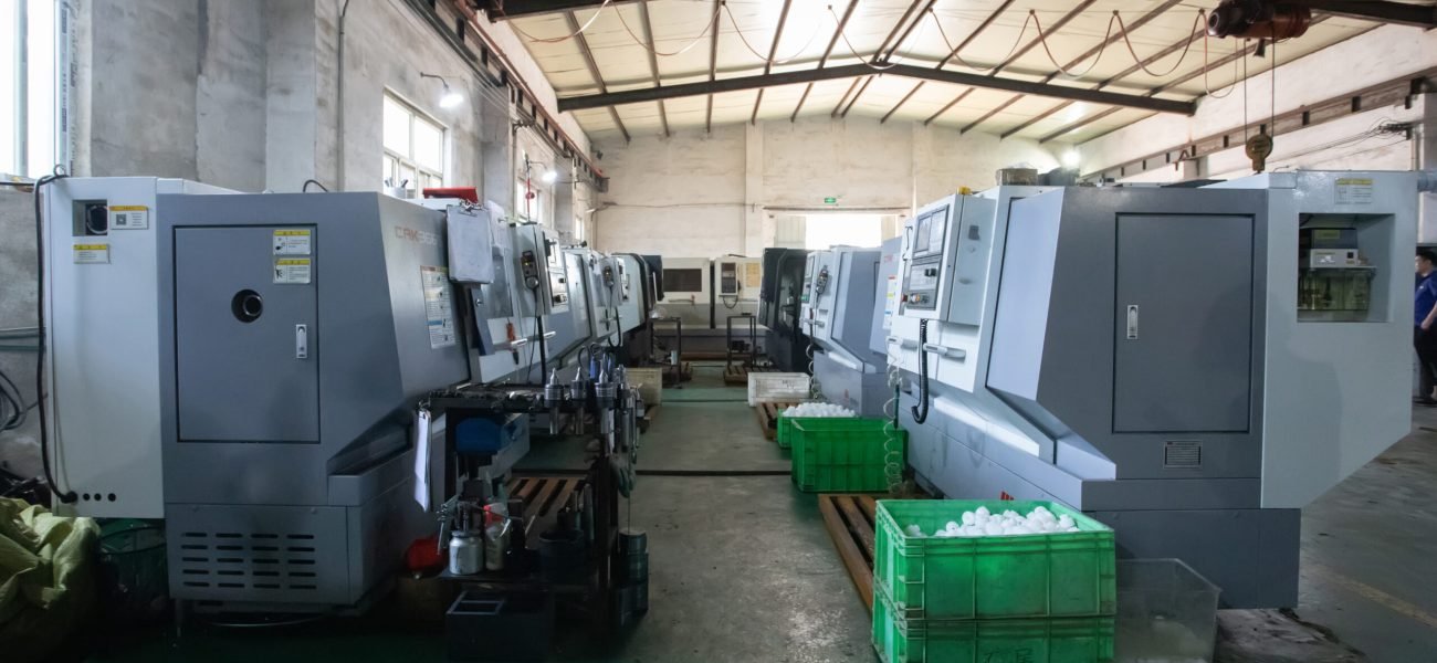 Contract Manufacturer 16 CNC Turning Machine