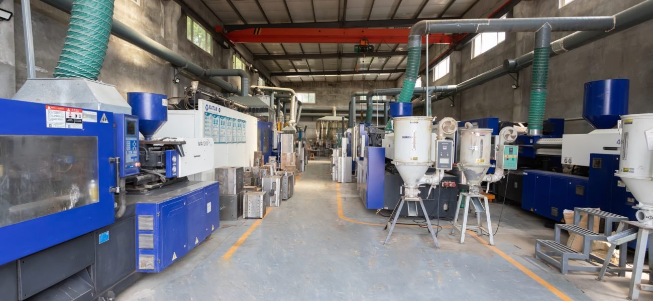 Contract Manufacturer 17 Injection Molding Workshop